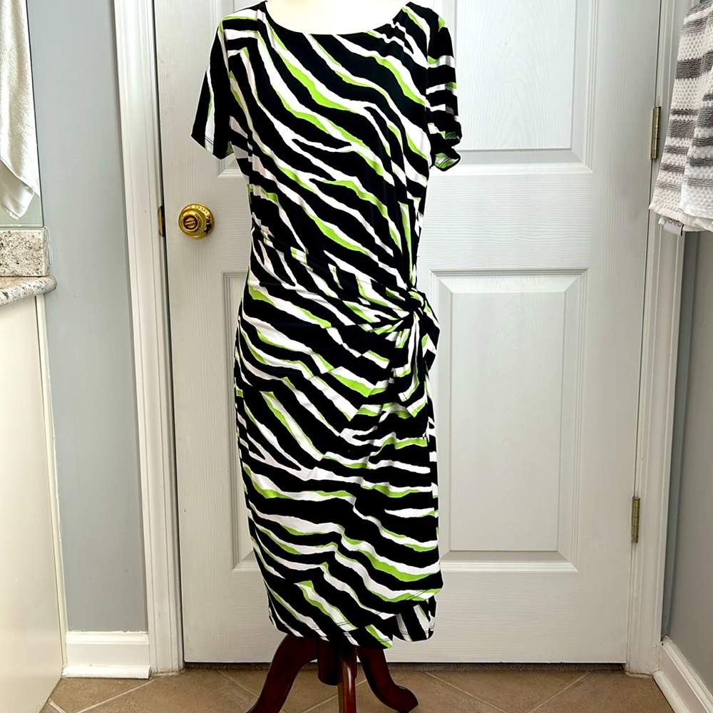 Jones New York dress size L.  Black/ green/white print.
